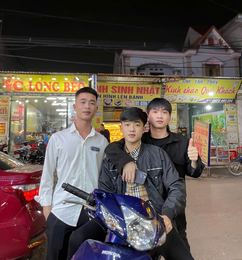 3 boy phố cổ ko sợ ai