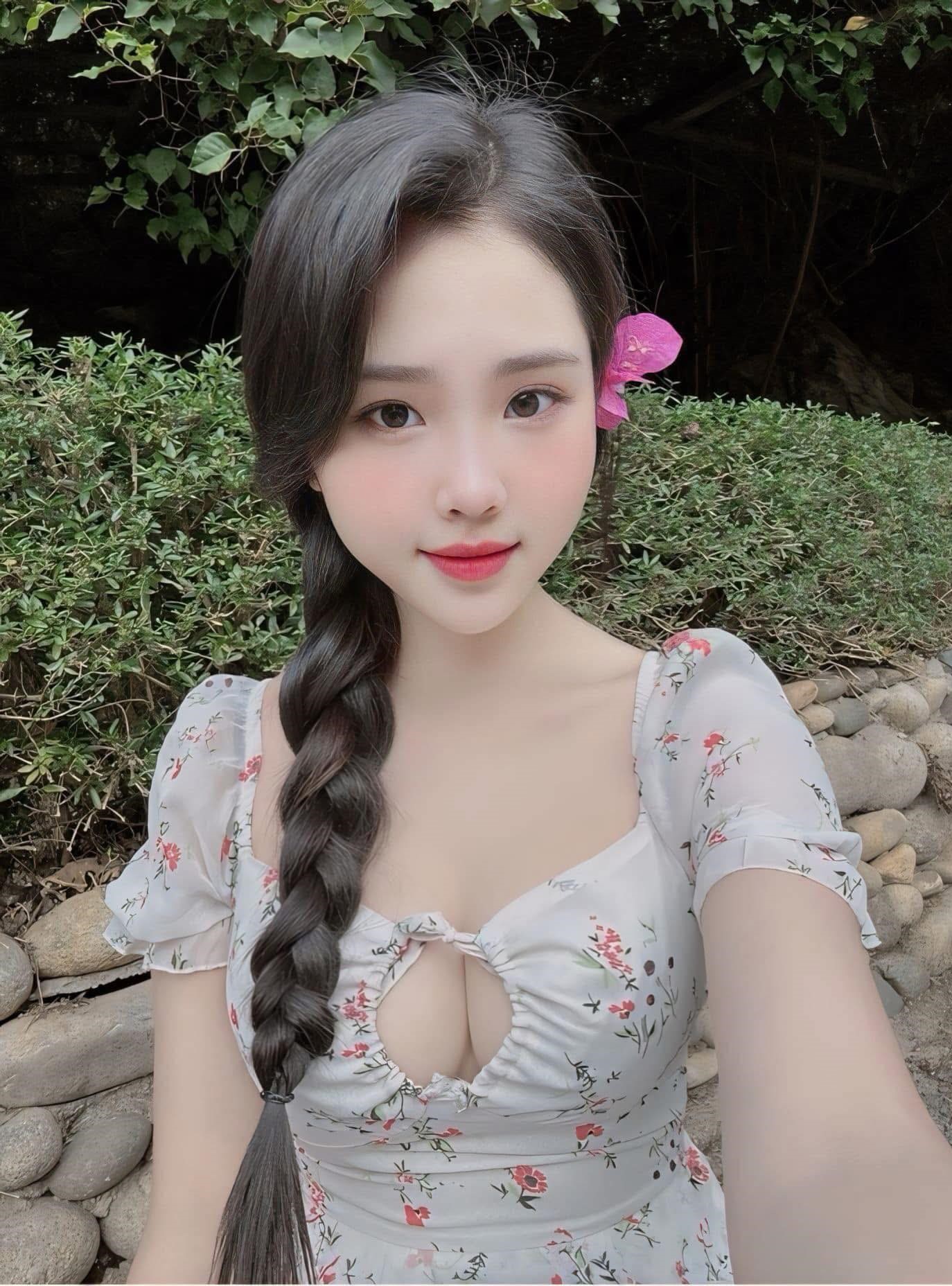 ảnh nóng gái xinh ngực to