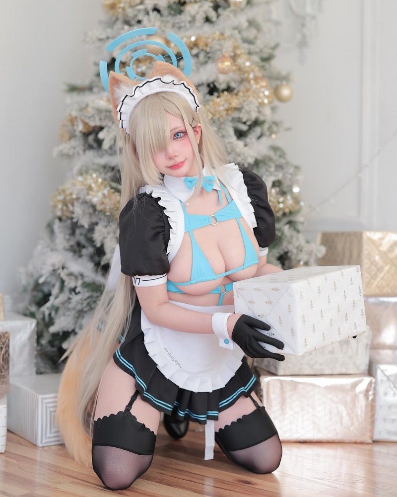 gái xinh cosplay nhân vật anime