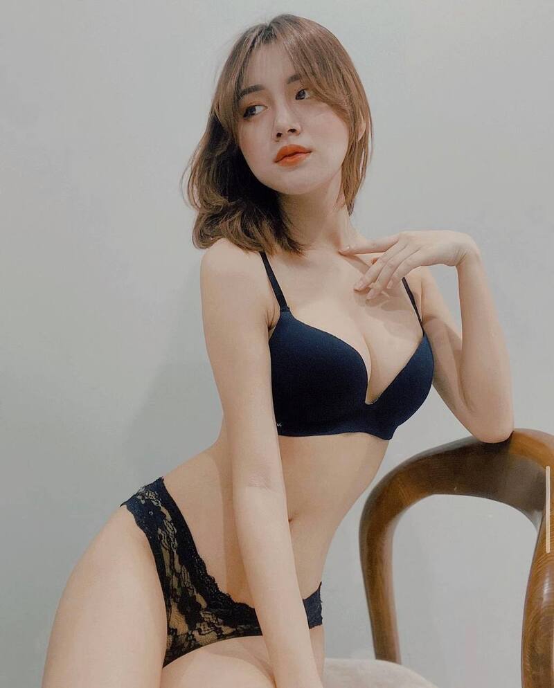 gai xinh mac bikini