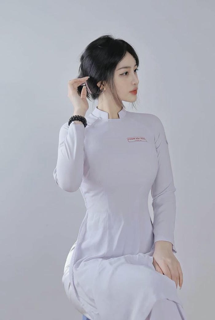 hinh anh gai xinh mac ao dai dep