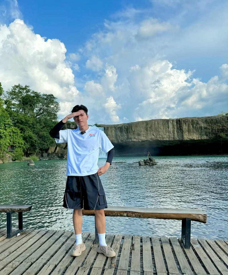 ảnh hiếu thứ hai hồ