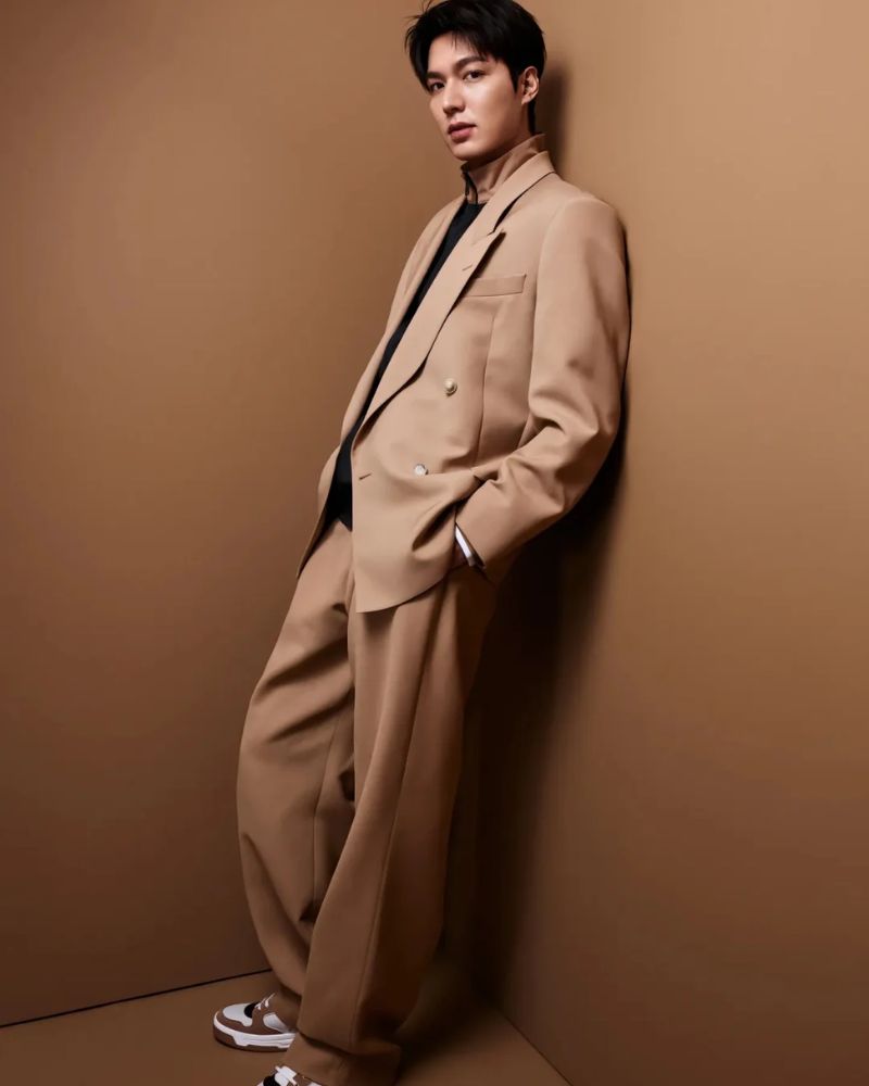 ảnh lee min ho đứng suy