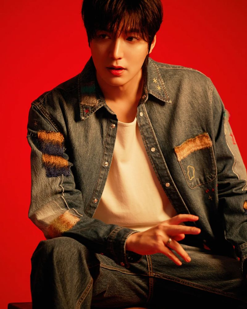 ảnh lee min ho ngồi đẹp