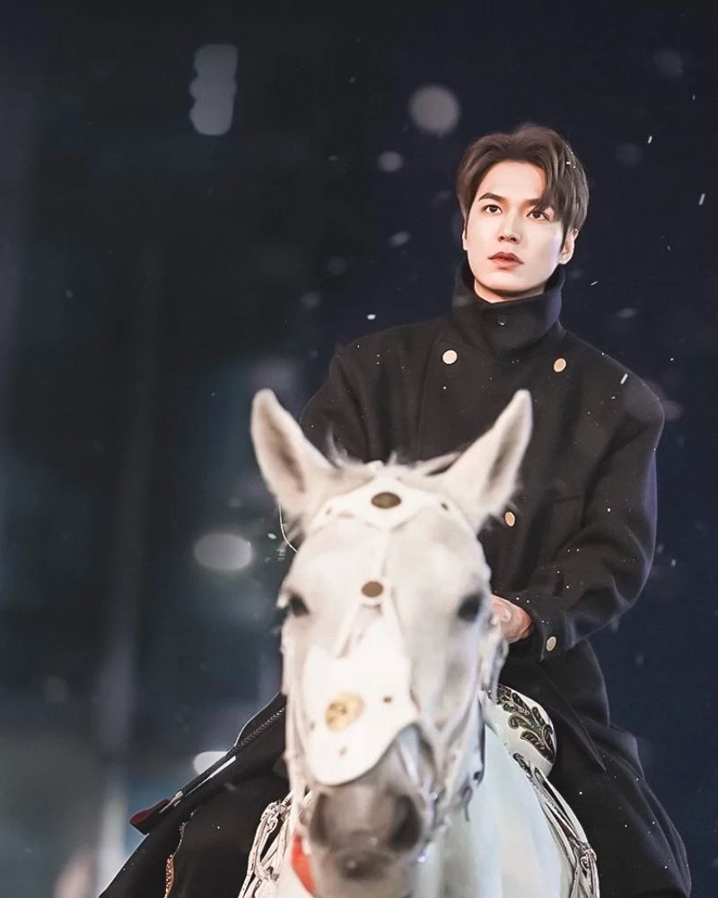 ảnh lee min ho ngựa