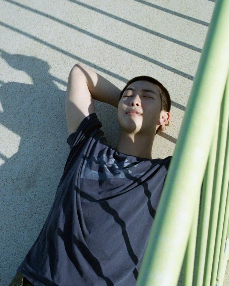 ảnh namjoon nắng