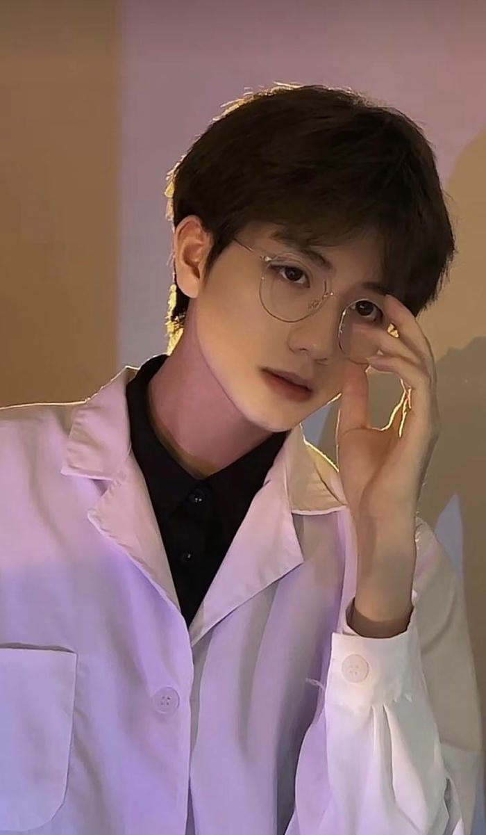 ảnh trai đeo kính đẹp cưc đep