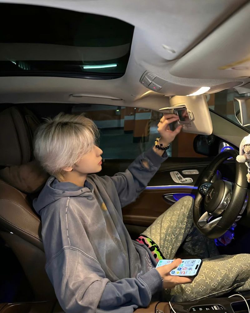 ảnh trai đẹp k6 lái xe