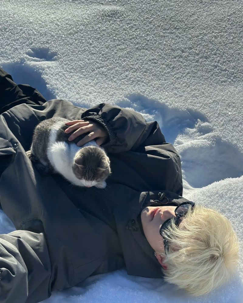 ảnh trai đẹp k6 tuyết trắng