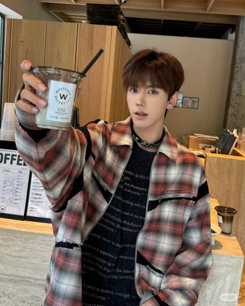 ảnh trai đẹp k6 uống