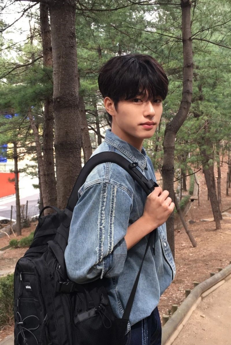 ảnh trai hàn quốc picnic