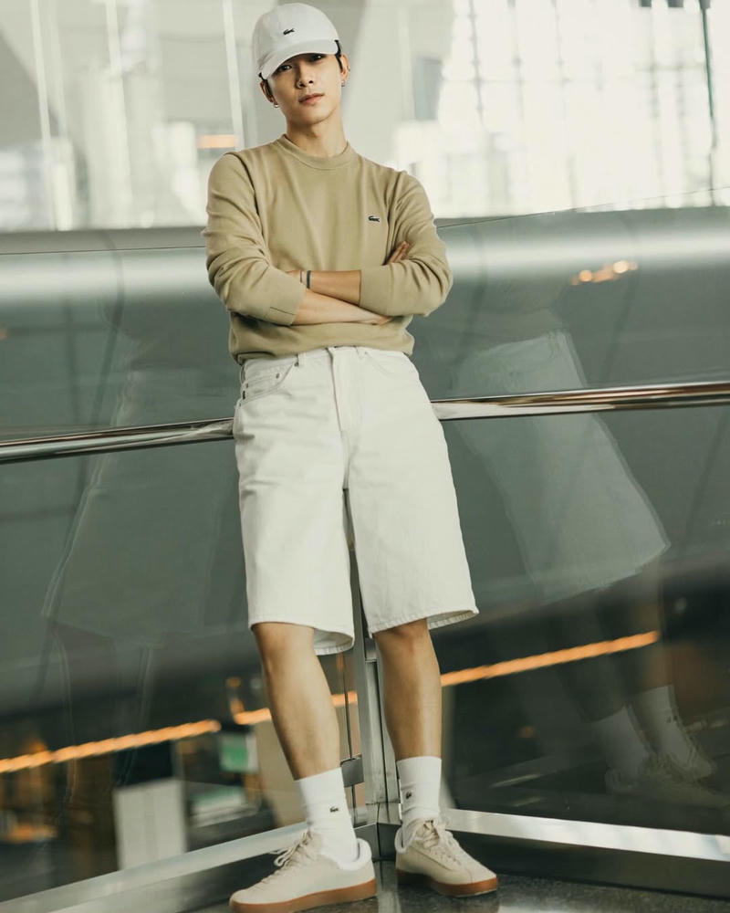 anh tú atus quần trắng