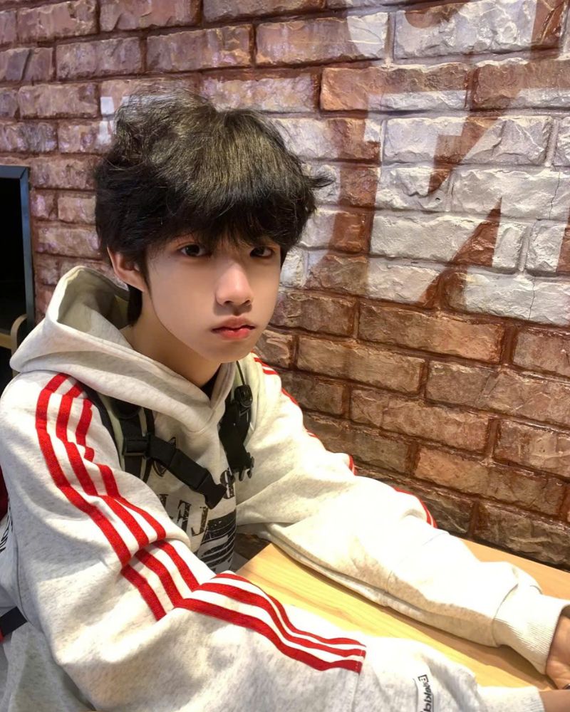 hình ảnh những bé trai đáng yêu