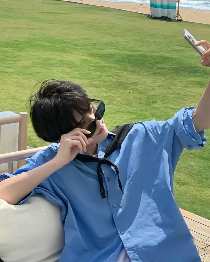 hình ảnh trai đeo kính đen đẹp nhất