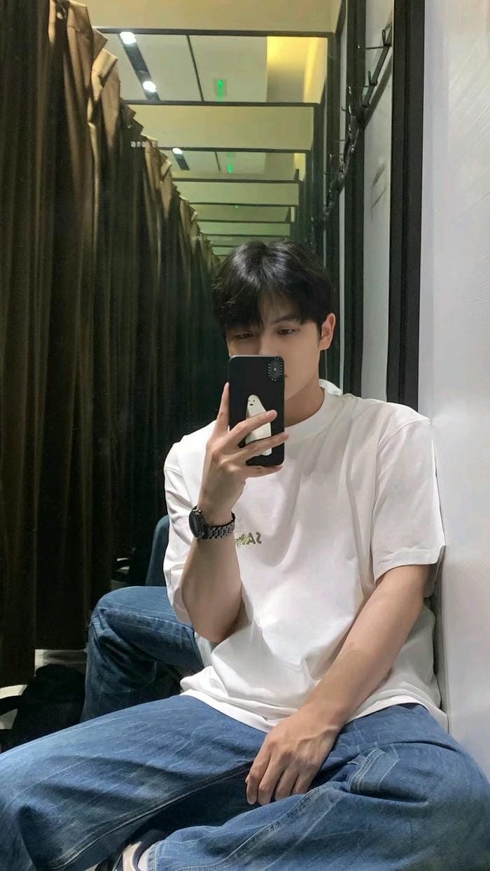 hình ảnh trai đẹp che mặt