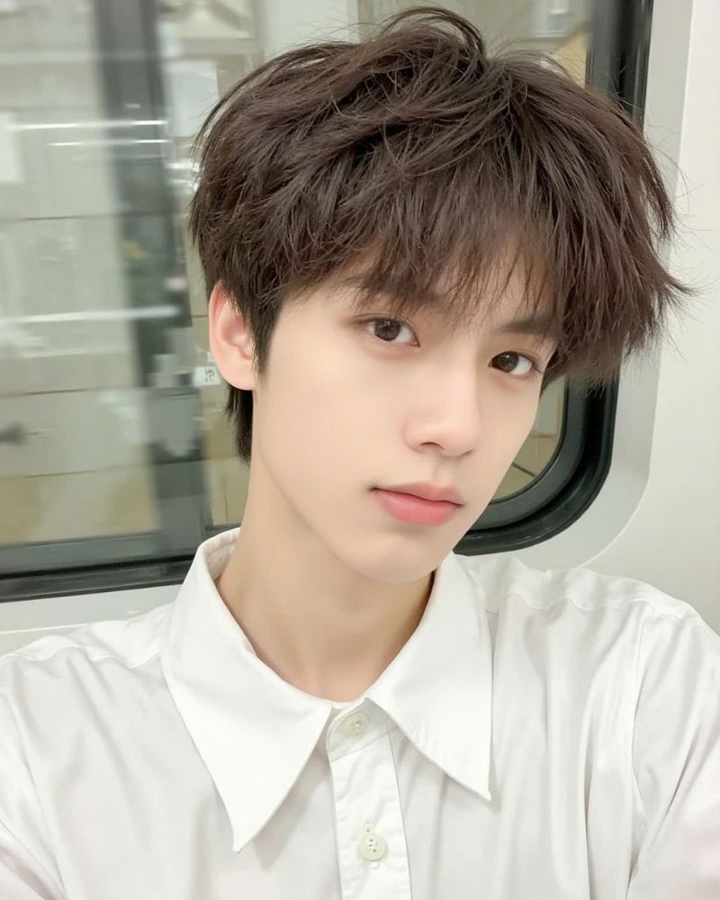 hình ảnh trai đẹp dễ thương chu mỏ