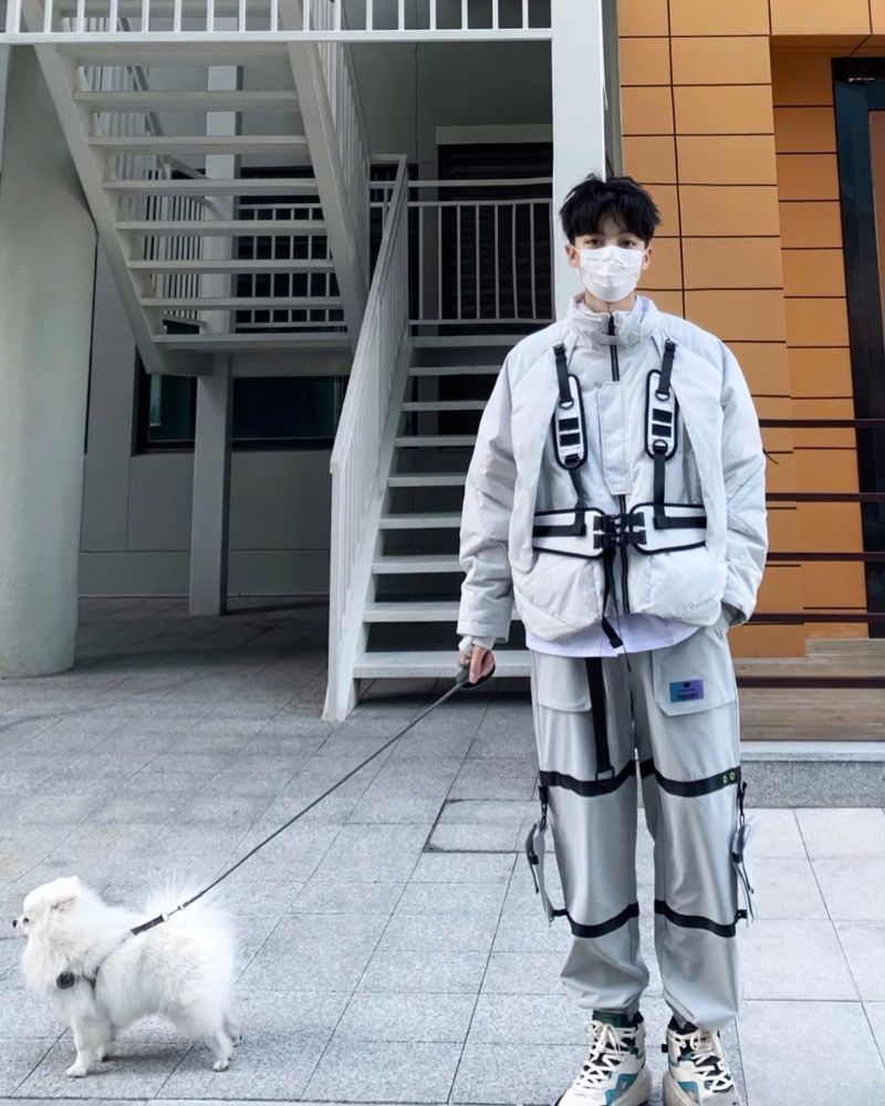 hình ảnh trai đẹp dễ thương đứng