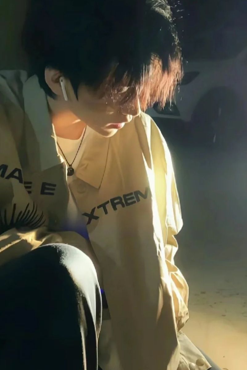 hình ảnh trai đẹp douyin sad