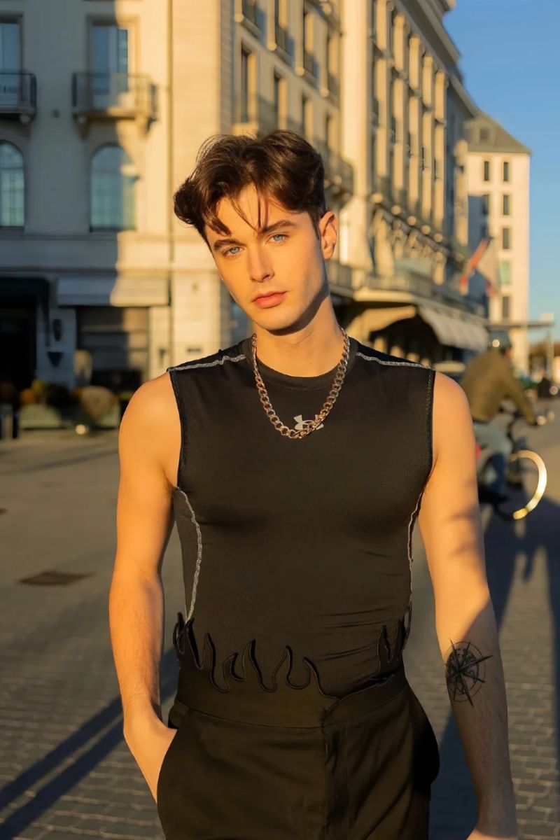 hình ảnh trai tây cơ bắp