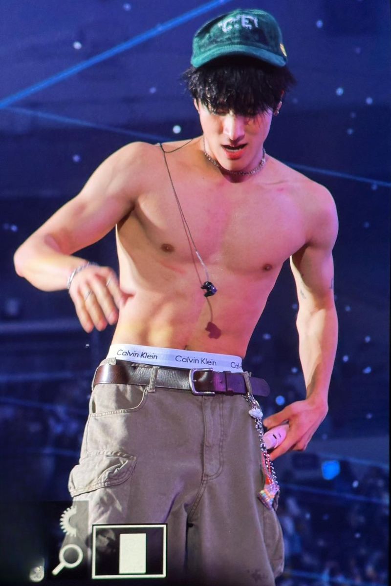 tik tok trai đẹp 6 múi