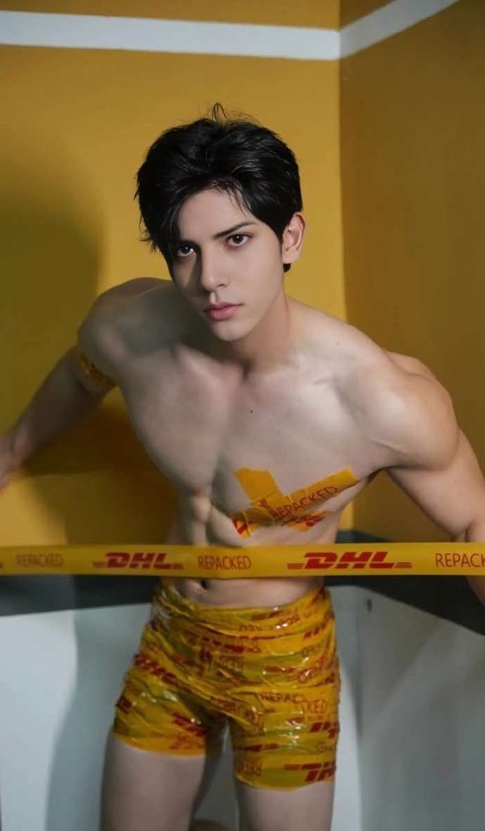 trai đẹp cơ bắp cuồn cuộn