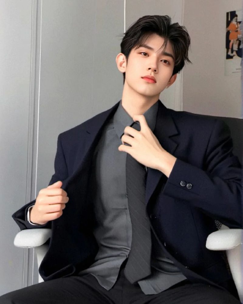 trai đẹp trung quốc mặc vest dài