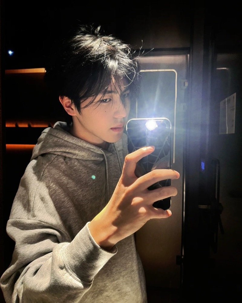 trai trung quốc buồn