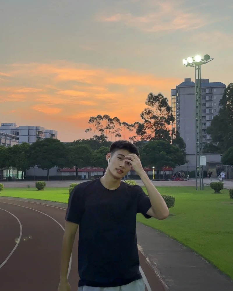 trai trung quốc chạy