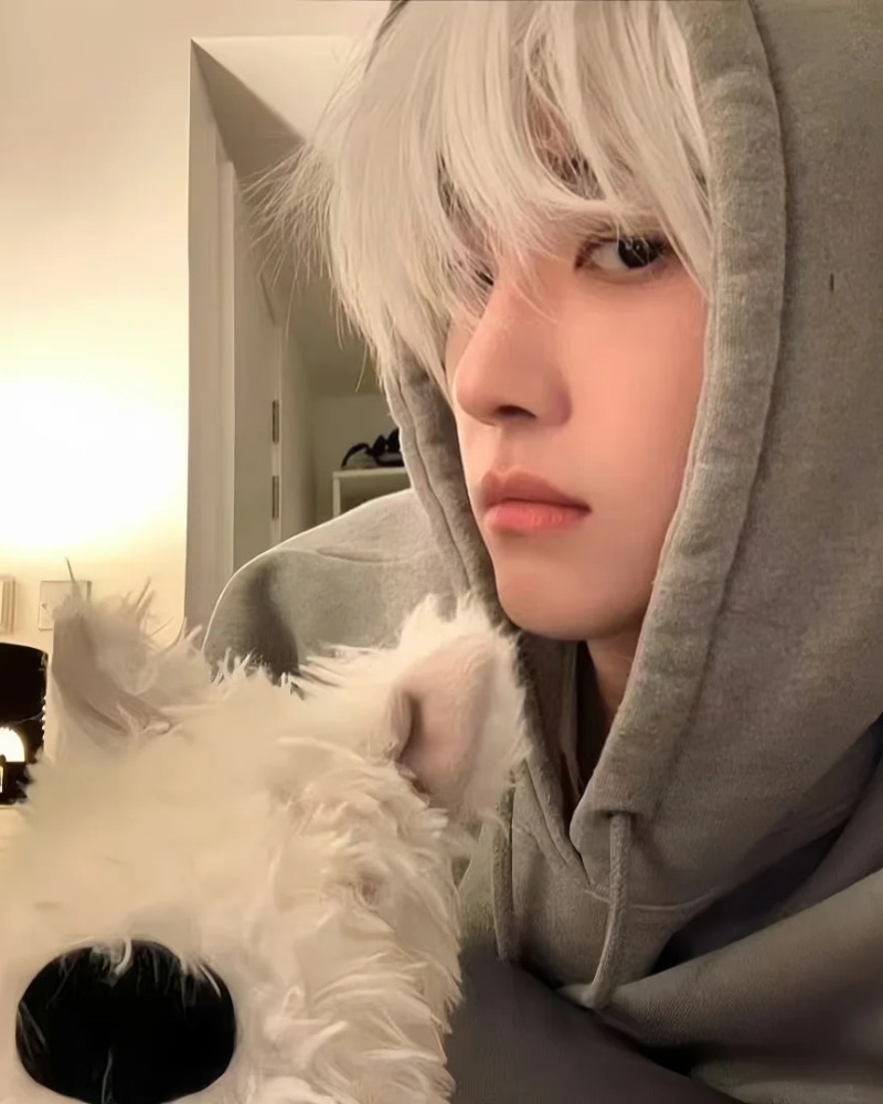 trai trung quốc tóc trắng